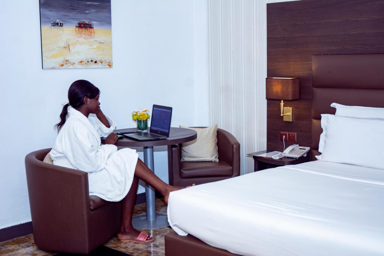 New Heaven Hotel Yaoundé Exterior foto